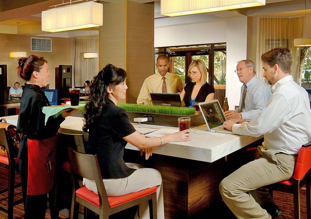 Courtyard By Marriott Cocoa Beach Cape Canaveral Екстериор снимка